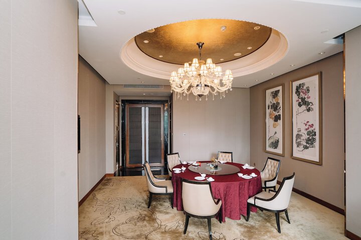 Dining 44 of 71