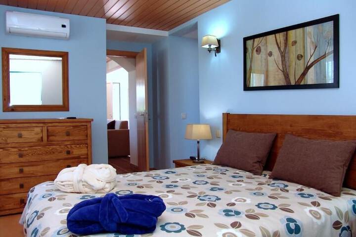 Room 2 of 26