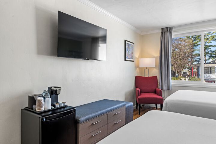 Room 16 of 48