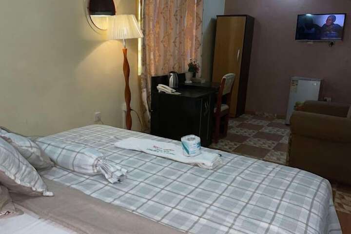Room 7 of 57