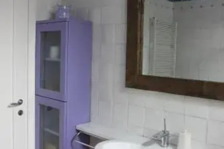 Room 8 of 13