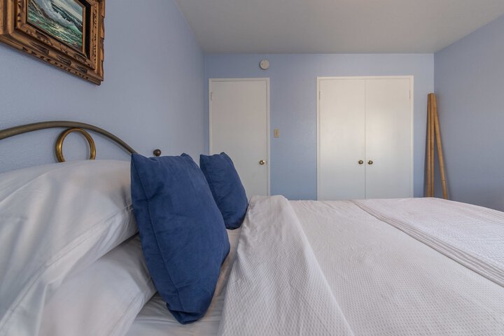 Room 8 of 29