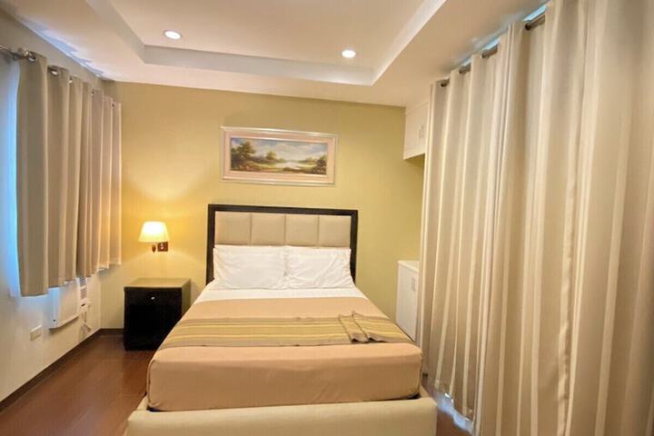 Room 12 of 49