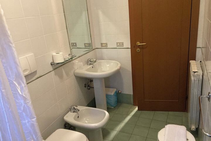 Room 63 of 88