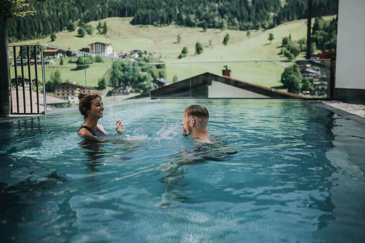 Pool 70 of 115
