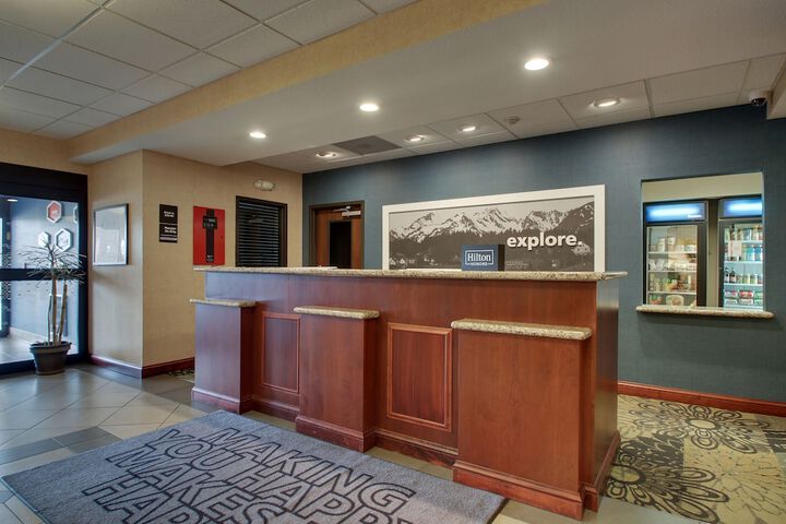 Check-in/check-out kiosk