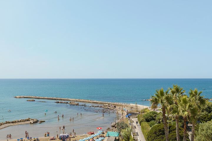 Beach 25 of 32