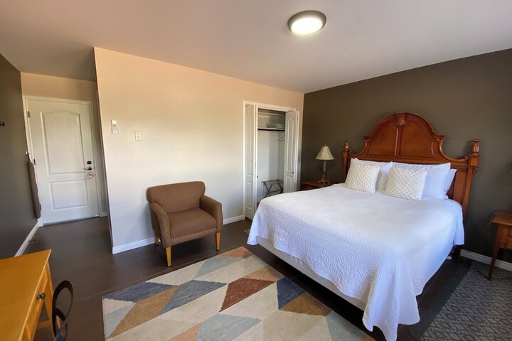 Room 29 of 136
