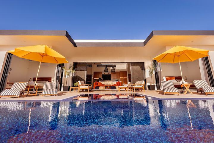 Sundeck 18 of 20