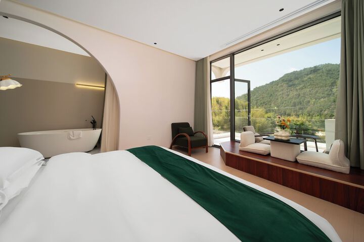 Room 47 of 113