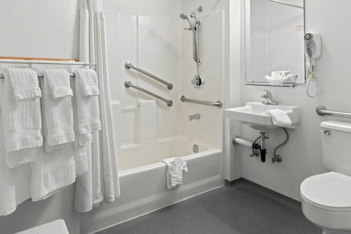 Room 165 of 184