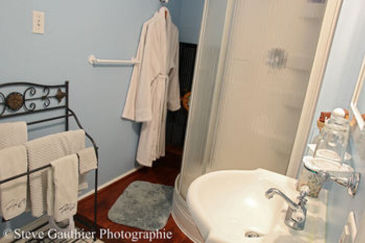 Room 12 of 22