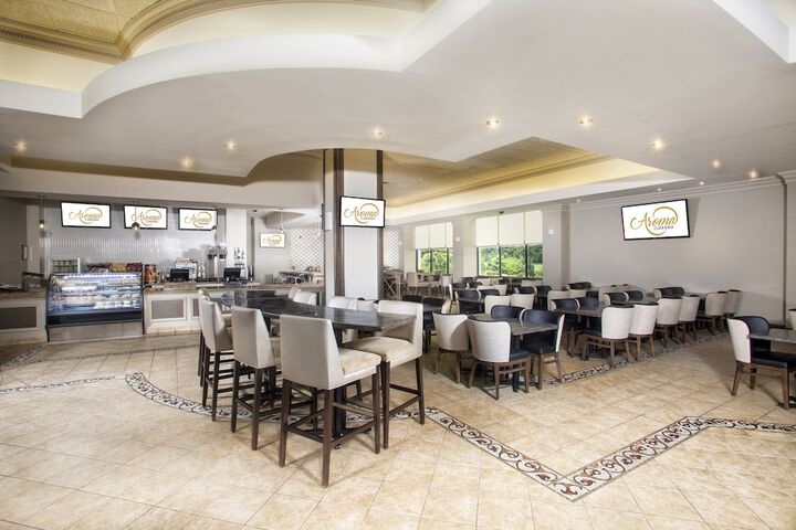 Breakfast area