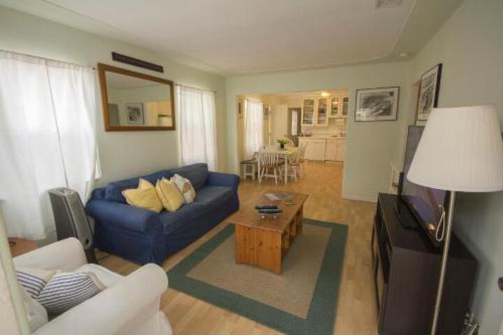 Rose Cottage in San Diego, CA