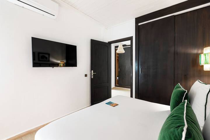 Room 14 of 149