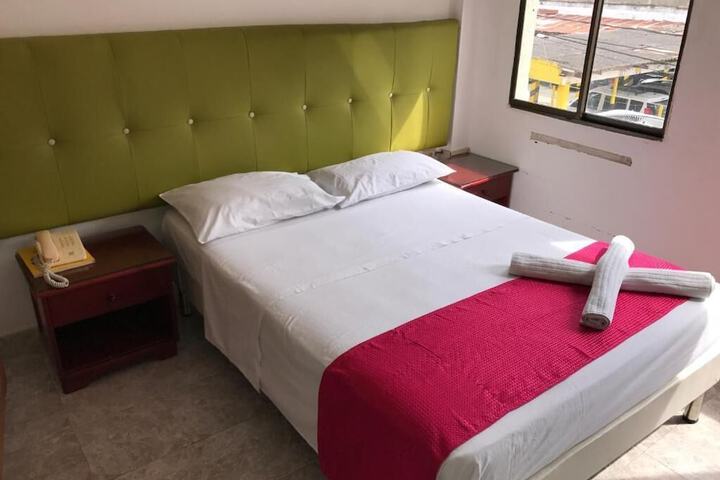 Room 18 of 42