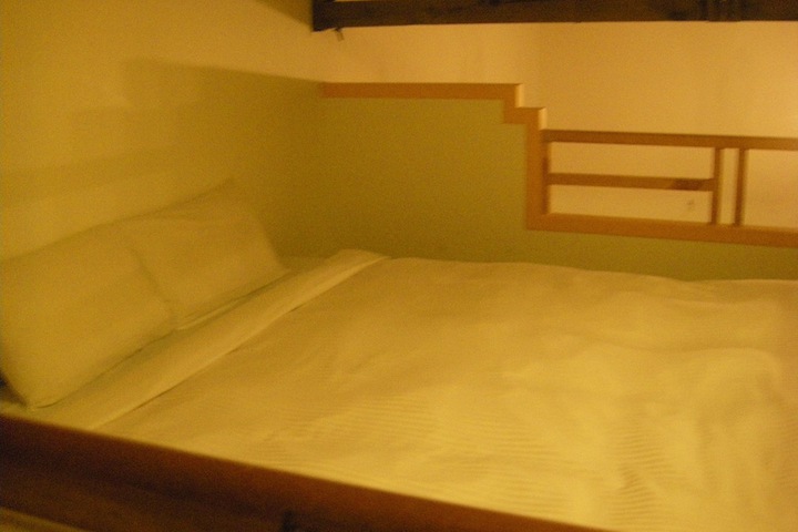Room 13 of 43