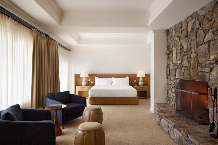 Room 106 of 279