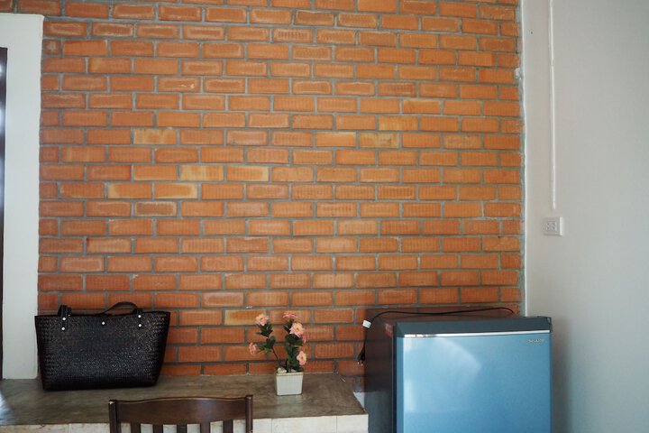 Room 8 of 72