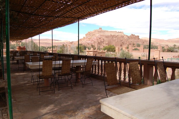 Hotel Exterior 79 of 98