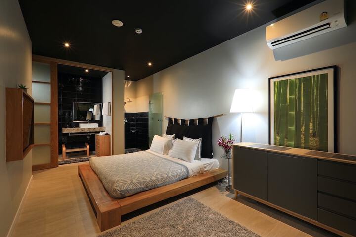 Room 16 of 154
