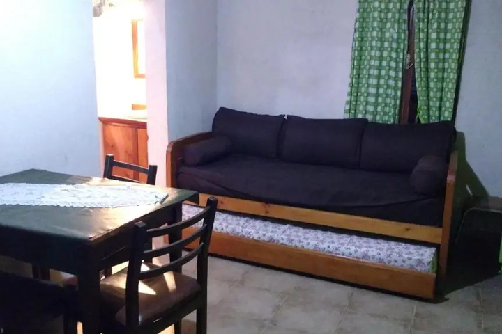 Room 2 of 11