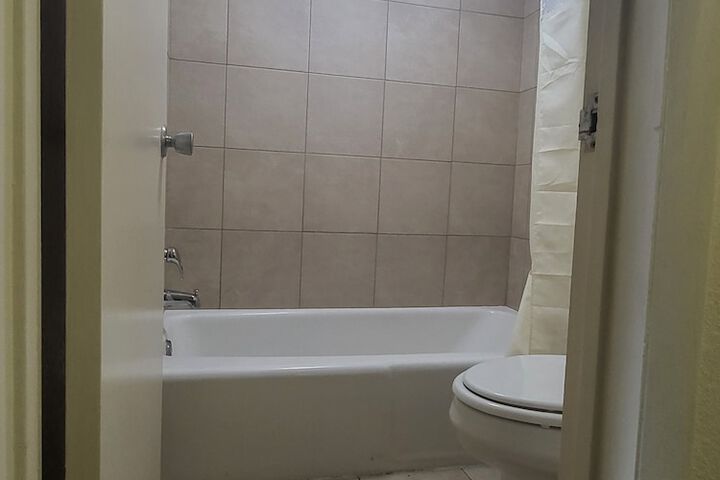 Room 15 of 17