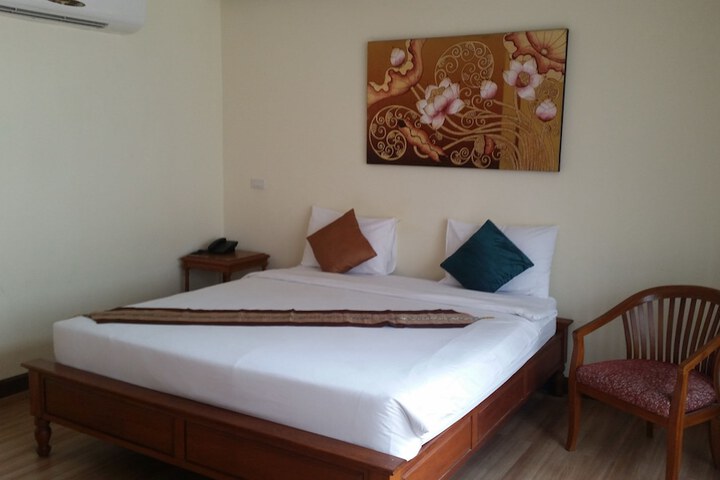 Room 19 of 83