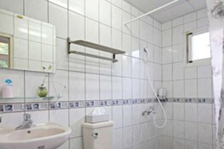Room 2 of 13