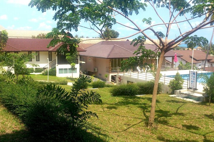 Hotel Pool