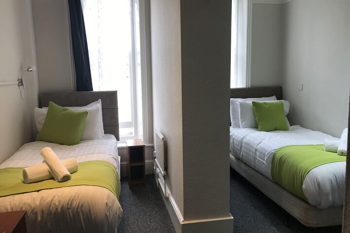 Room 11 of 13
