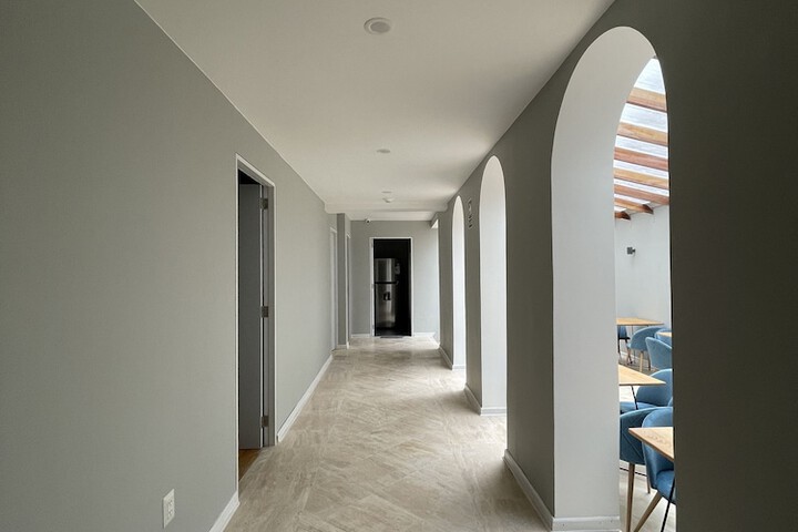 Ballroom/Hall 46 of 50