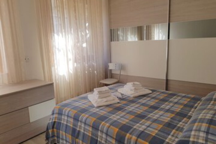 Room 16 of 16