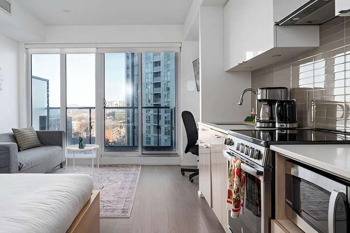 Room 200 of 319