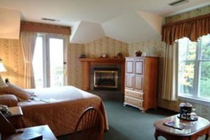 Hotel Interior 18 of 25