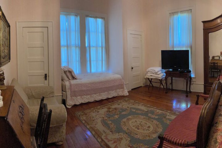 Room 15 of 37