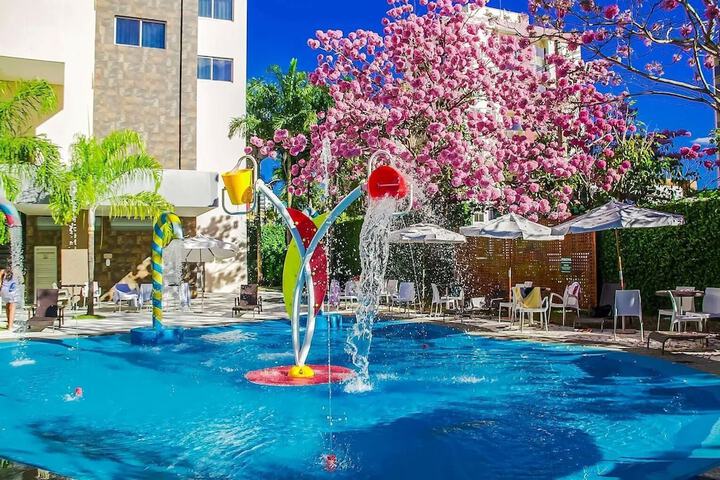 Pools & Facilities