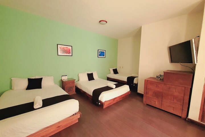 Room 2 of 22