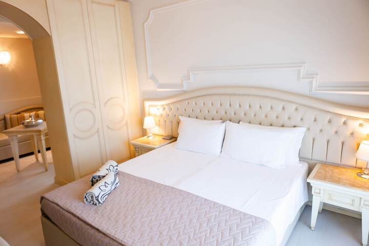 Room 40 of 119