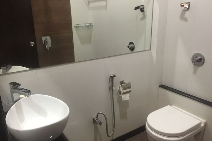 Room 44 of 51