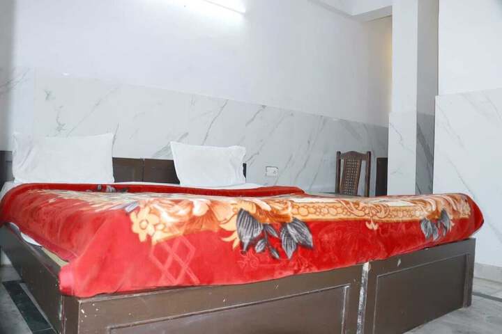 Room 5 of 35