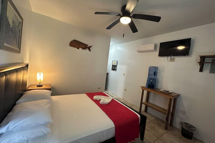 Room 11 of 77