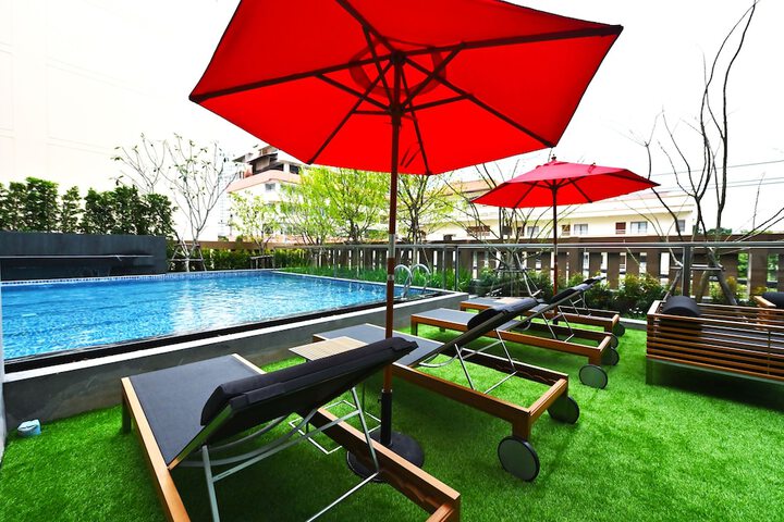 Pool 110 of 165