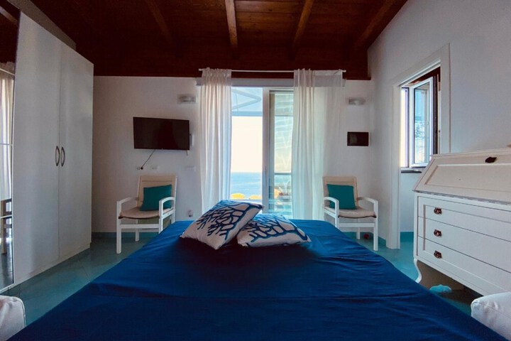 Room 5 of 39