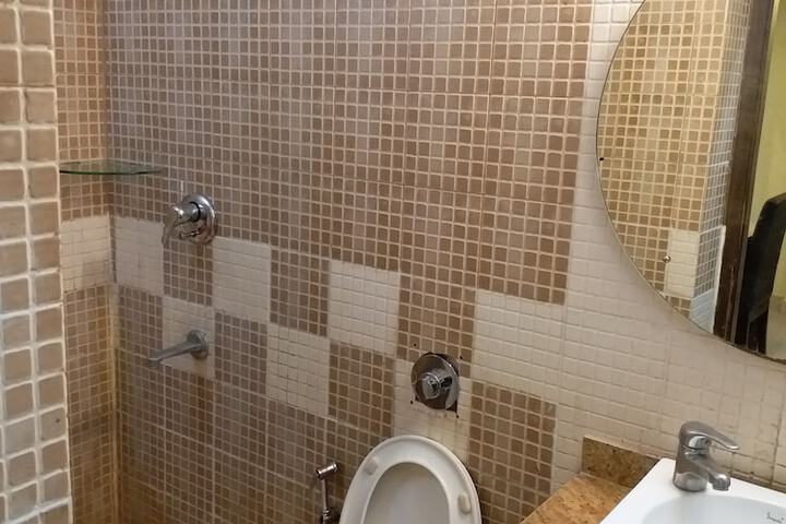 Room 62 of 111