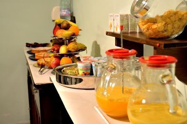 Breakfast/Coffee Service 16 of 23