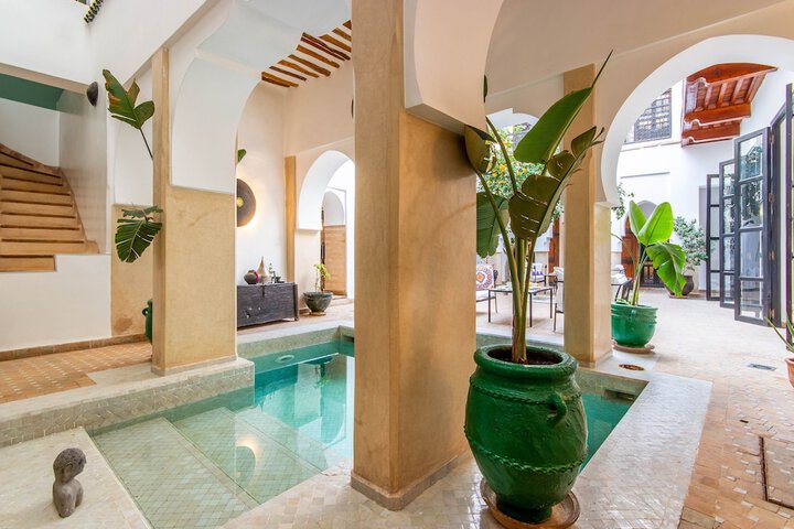 Hotel Pool