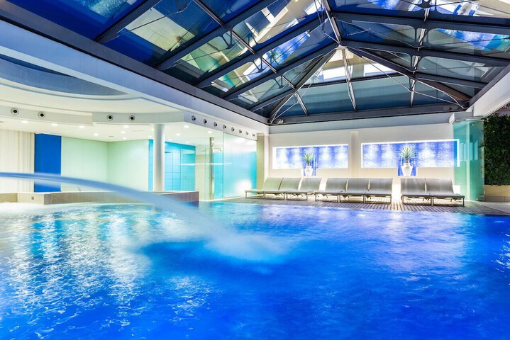 Pools & Facilities