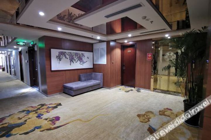 Hotel Interior 22 of 34