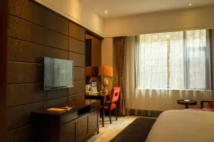 Room 2 of 4